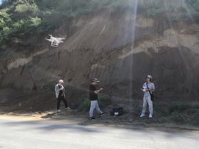 公司國土環(huán)境院米脂縣地質(zhì)災(zāi)害隱患專項排查項目進展順利
